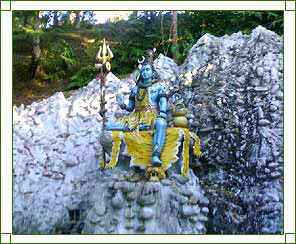 http://www.bharatonline.com/assam/pics/agnigarh-park.jpg