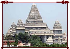 Chattarpur Mandir