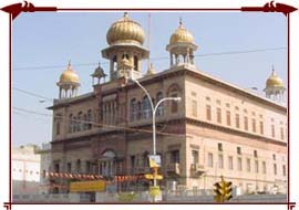 Gurdwara Sis Ganj Sahib