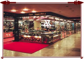 Red chief sale showroom karol bagh