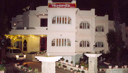 Hotel Maganji's