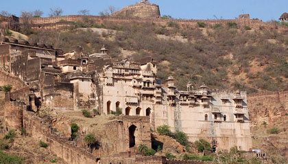 Ishwari Niwas Palace