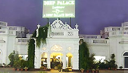 Hotel Deep Palace