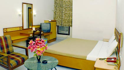Guest Room - Hotel Saket Residency