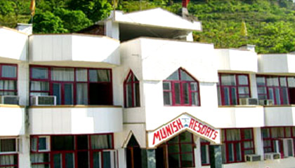 Munish Resorts