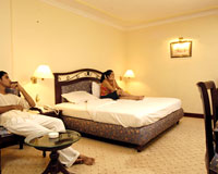 Guest Room - The Crown