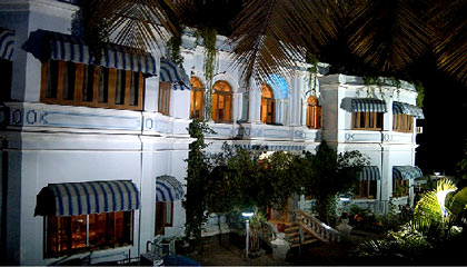 Hotel Aram