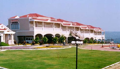 Kohinoor Samudra Beach Resort