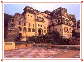 Neemrana Fort Palace, Alwar