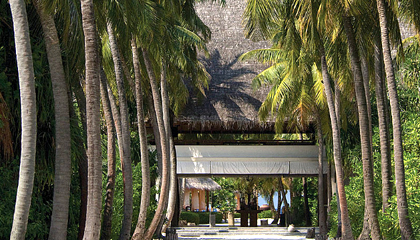 Four Seasons Resort Maldives at Landaa Giraavaru