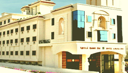 Hotel Aavanaa Inn
