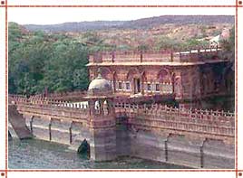Balsammand Lake and Palace in Rajasthan